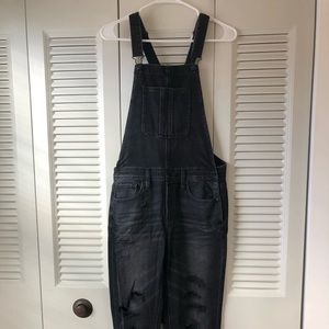 American Eagle washed black full length tom girl overalls